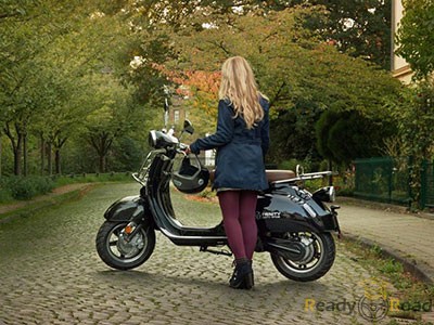 cyclomoteur-en-panne cyclomoteur-en-panne